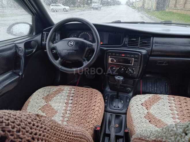 Opel Vectra 1996, 250,000 km - 2.0 l - Sumqayıt