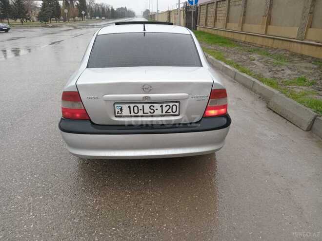 Opel Vectra 1996, 250,000 km - 2.0 l - Sumqayıt