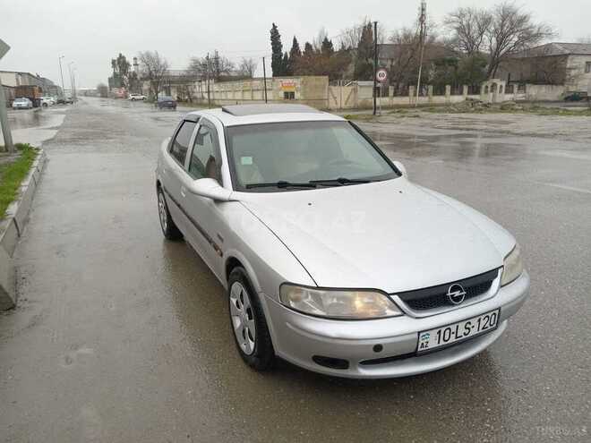 Opel Vectra 1996, 250,000 km - 2.0 l - Sumqayıt