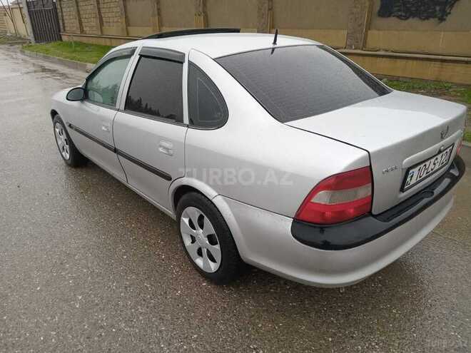 Opel Vectra 1996, 250,000 km - 2.0 l - Sumqayıt