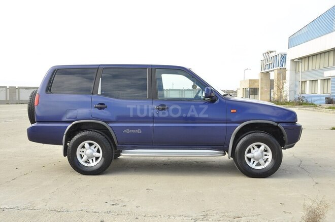 Nissan Terrano 1997, 338,000 km - 2.4 l - Bakı
