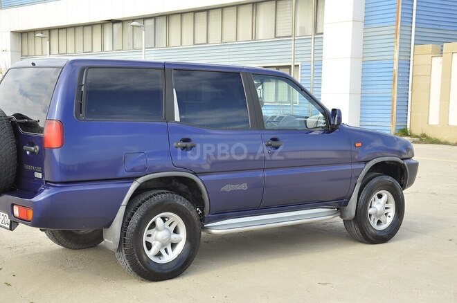Nissan Terrano 1997, 338,000 km - 2.4 l - Bakı
