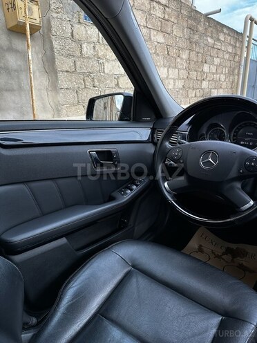 Mercedes E 250