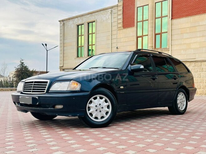 Mercedes C 220 2000, 312,000 km - 2.2 л - Sabirabad