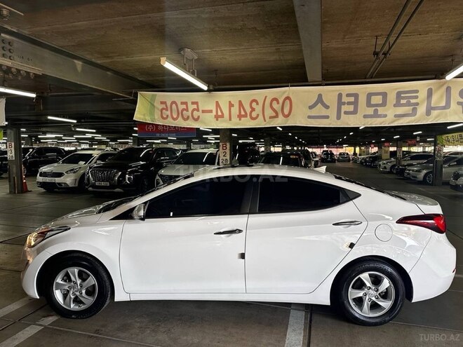 Hyundai Elantra 2015, 88,500 km - 1.6 л - Bakı
