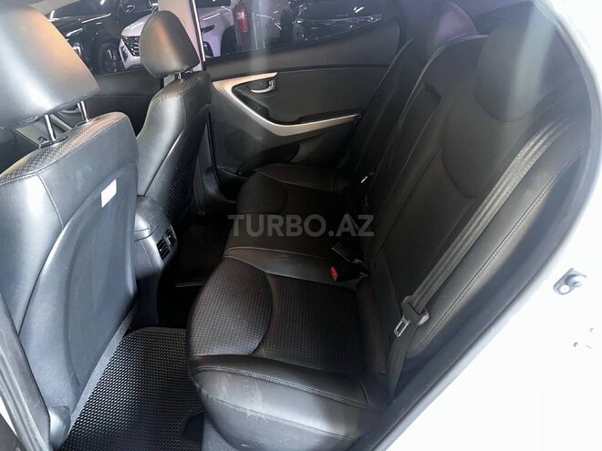 Hyundai Elantra 2015, 88,500 km - 1.6 л - Bakı