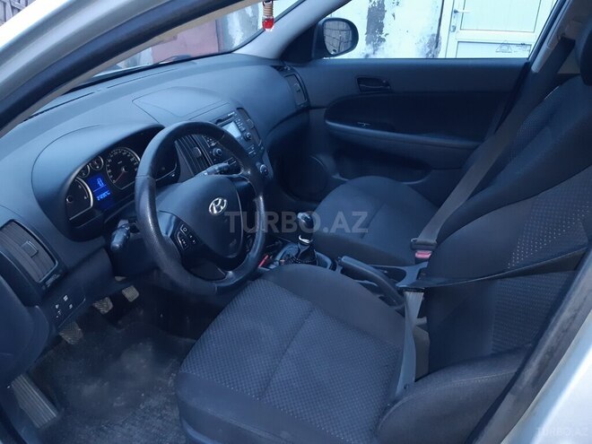 Hyundai i30 2010, 210,000 km - 1.6 l - Bakı