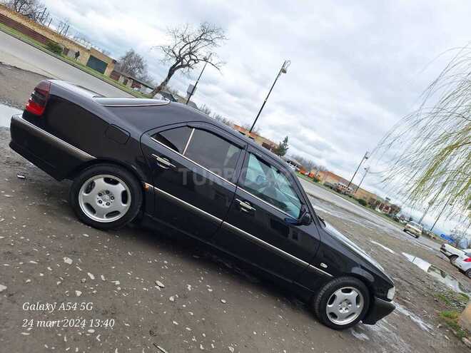 Mercedes C 180 1998, 370,000 km - 1.8 l - Qəbələ