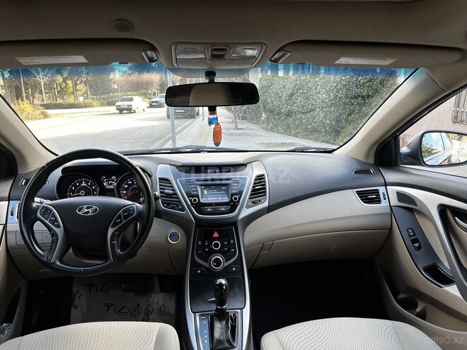Hyundai Elantra 2015, 178,000 km - 1.8 л - Bakı