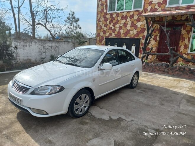 Daewoo Gentra 2013, 303,000 km - 1.5 l - Beyləqan