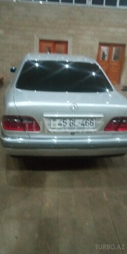 Mercedes E 240 1999, 226,354 km - 2.4 l - Şəmkir