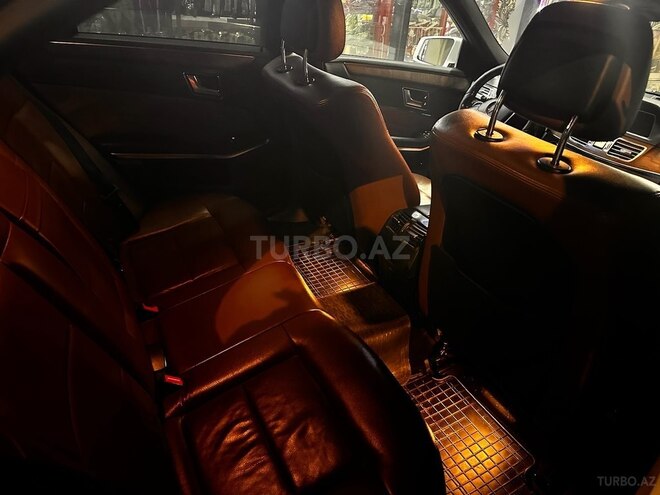 Mercedes E 220 2013, 26,890 km - 2.2 л - Bakı