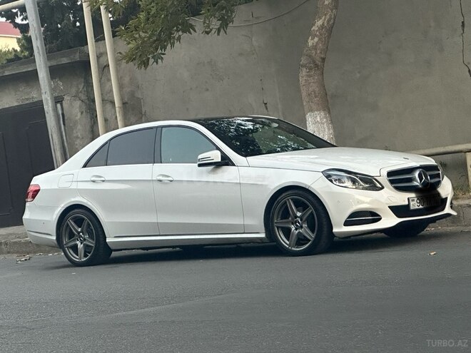 Mercedes E 220 2013, 26,890 km - 2.2 л - Bakı