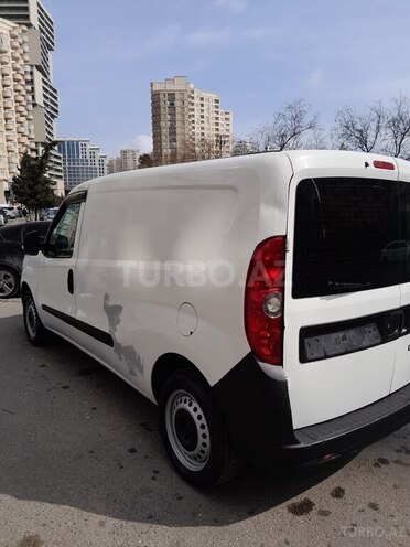 Fiat Doblo 2015, 180,000 km - 1.4 l - Bakı