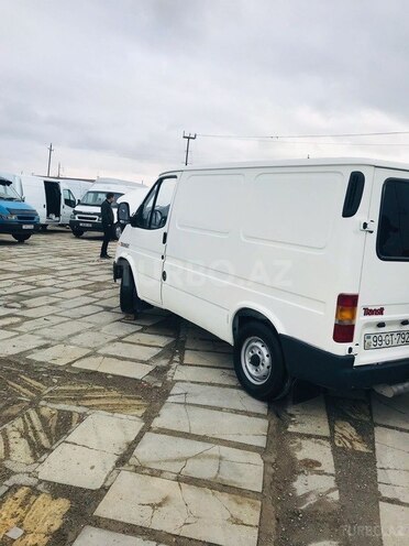 Ford Transit 1999, 287,000 km - 2.5 л - Yevlax
