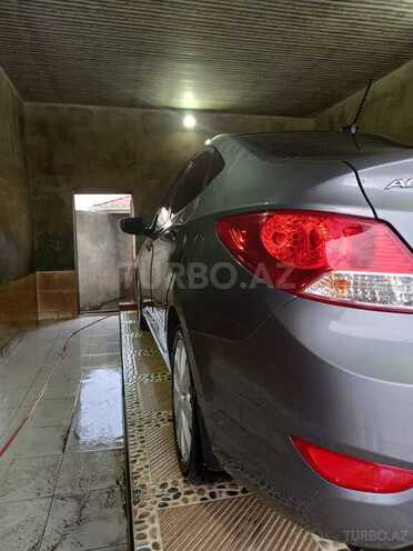 Hyundai Accent 2013, 243,011 km - 1.6 л - Lənkəran