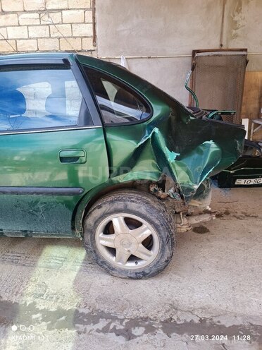 Opel Vectra 1995, 445,500 km - 2.0 l - Bakı