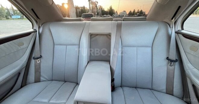 Mercedes E 220 1999, 230,750 km - 2.2 l - Bakı