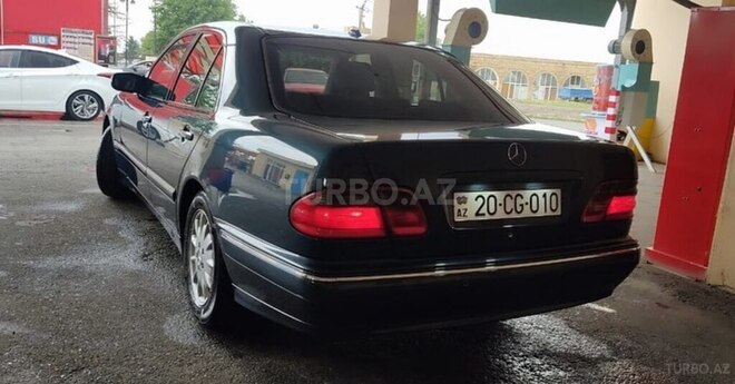 Mercedes E 220 1999, 230,750 km - 2.2 l - Bakı