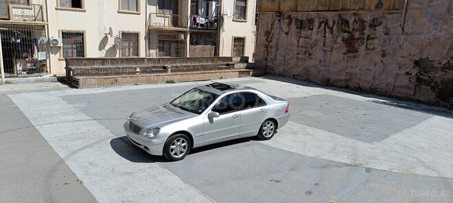 Mercedes C 240 2001, 233,303 km - 2.4 l - Bakı