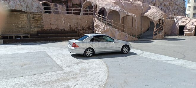 Mercedes C 240 2001, 233,303 km - 2.4 l - Bakı