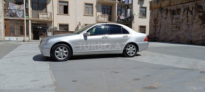 Mercedes C 240 2001, 233,303 km - 2.4 l - Bakı