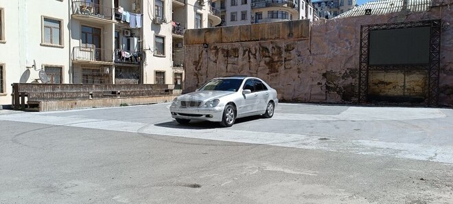 Mercedes C 240 2001, 233,303 km - 2.4 l - Bakı