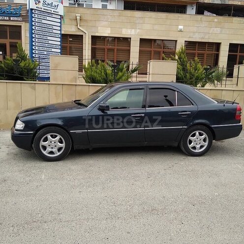 Mercedes C 180 1997, 386,265 km - 1.8 l - Naftalan