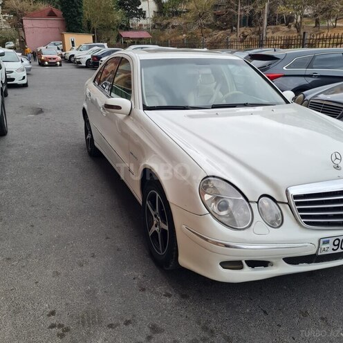 Mercedes E 240 2005, 421,000 km - 2.4 l - Bakı