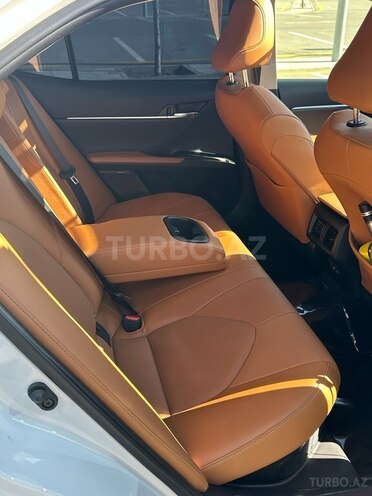 Toyota Camry 2023, 8,500 km - 2.5 l - Bakı