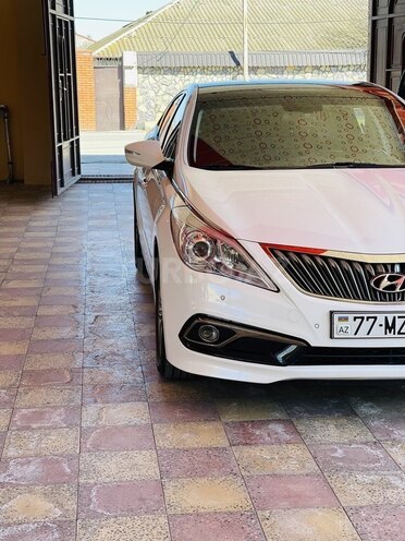 Hyundai Grandeur 2015, 159,000 km - 2.2 l - Beyləqan