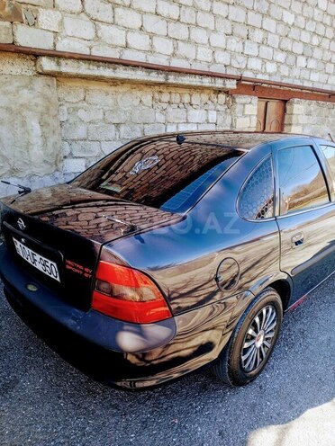 Opel Vectra 1997, 315,000 km - 1.8 l - Şəki