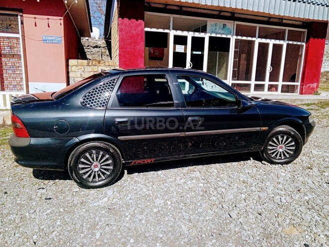 Opel Vectra 1997, 315,000 km - 1.8 l - Şəki