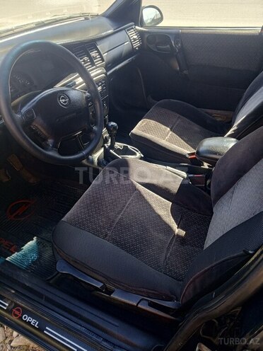 Opel Vectra 1997, 315,000 km - 1.8 l - Şəki