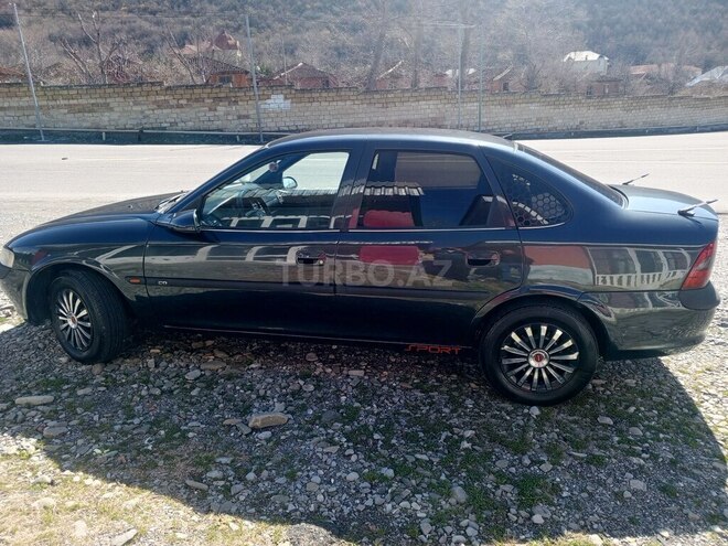 Opel Vectra 1997, 315,000 km - 1.8 l - Şəki
