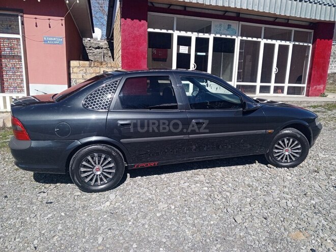 Opel Vectra 1997, 315,000 km - 1.8 l - Şəki