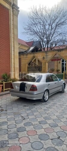 Mercedes C 180 1996, 240,000 km - 1.8 л - Quba
