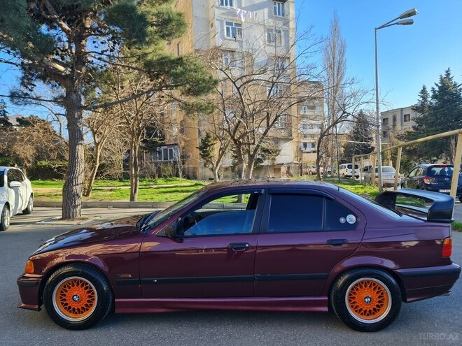 BMW 318 1994, 358,000 km - 1.8 l - Bakı