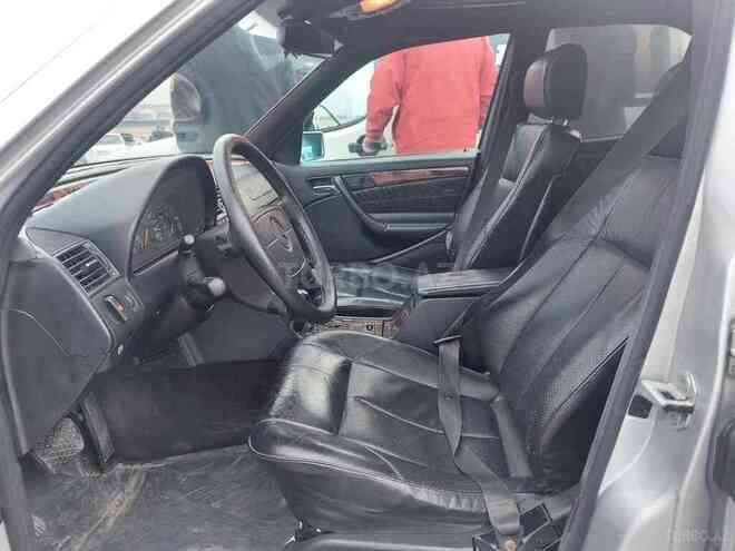 Mercedes C 240 1997, 333,000 km - 2.4 l - Bakı