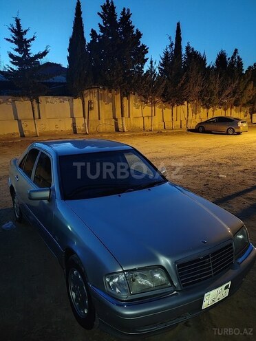 Mercedes C 240 1998, 260,000 km - 2.4 l - Bakı