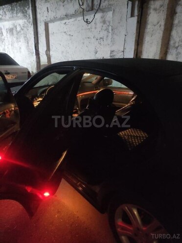 Mercedes E 270 2003, 530,000 km - 2.7 l - Bakı