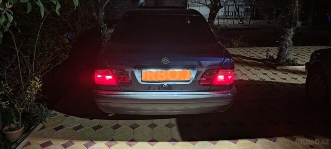 Mercedes E 230 1996, 786,000 km - 2.3 l - Bərdə