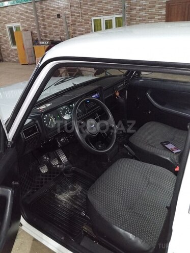LADA (VAZ) 2107 2010, 100,000 km - 1.6 л - Salyan