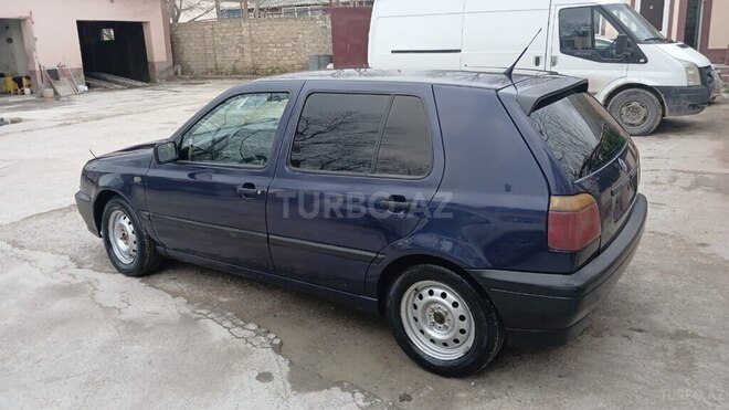 Volkswagen Golf 1997, 150,000 km - 1.8 l - Bakı