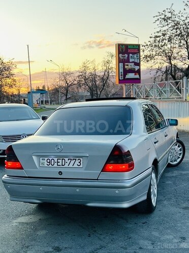Mercedes C 240 1999, 243,000 km - 2.4 l - Zaqatala