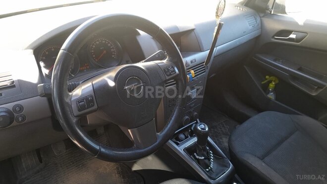 Opel Astra 2006, 285,000 km - 1.4 l - Bakı