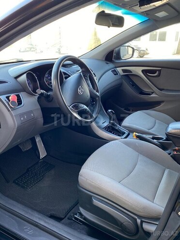 Hyundai Elantra 2015, 177,000 km - 1.8 л - Bakı