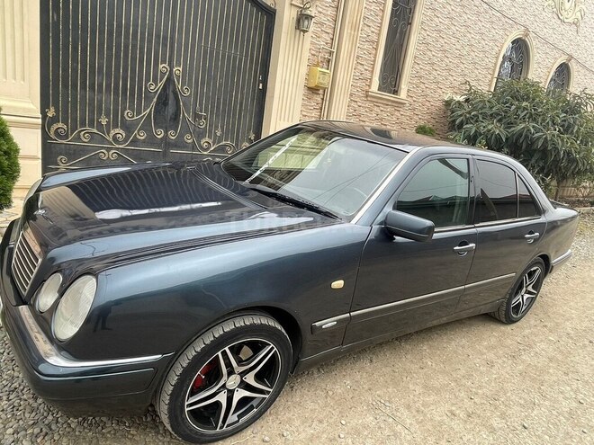 Mercedes E 240 1997, 440,000 km - 2.4 l - Gəncə