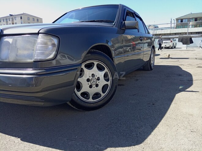 Mercedes E 200 1990, 272,150 km - 2.0 l - Bakı