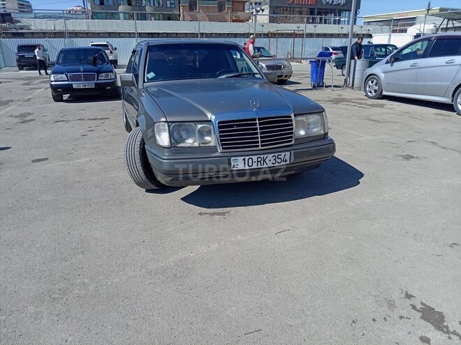Mercedes E 200 1990, 272,150 km - 2.0 l - Bakı